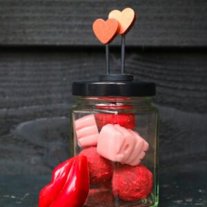 Potje liefde gevuld met bonbons